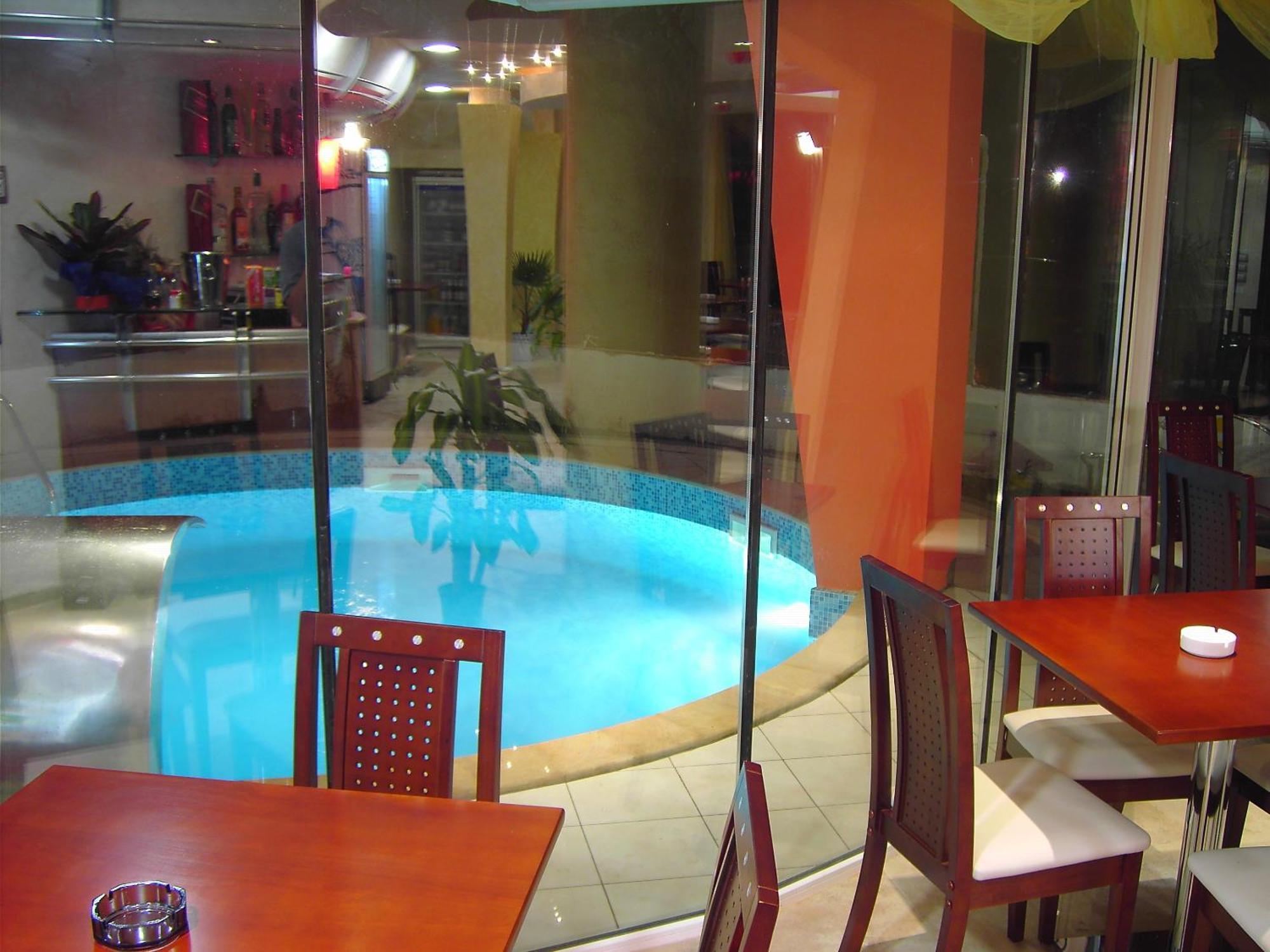 רבדה Fresh Family Hotel מראה חיצוני תמונה