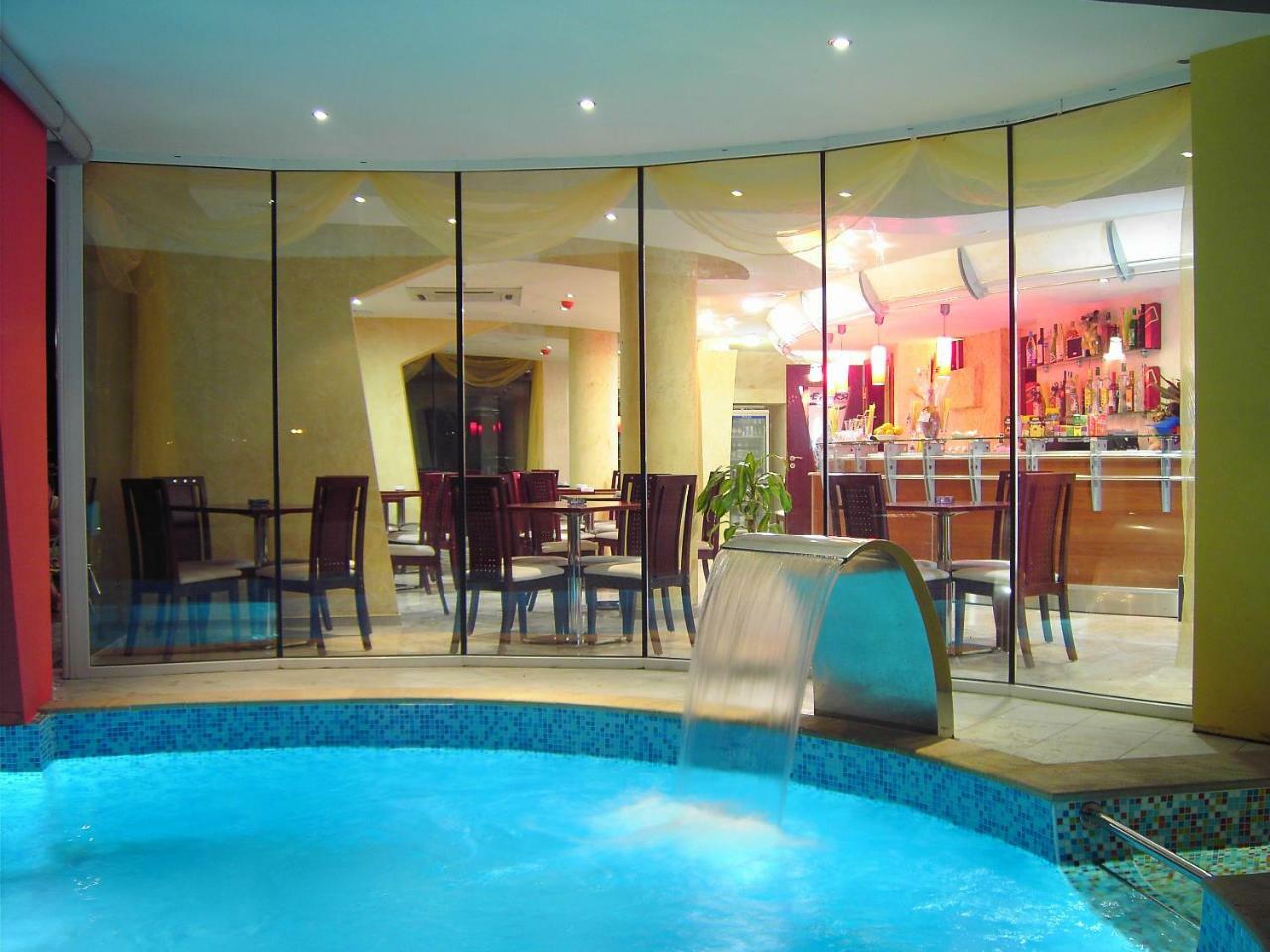 רבדה Fresh Family Hotel מראה חיצוני תמונה