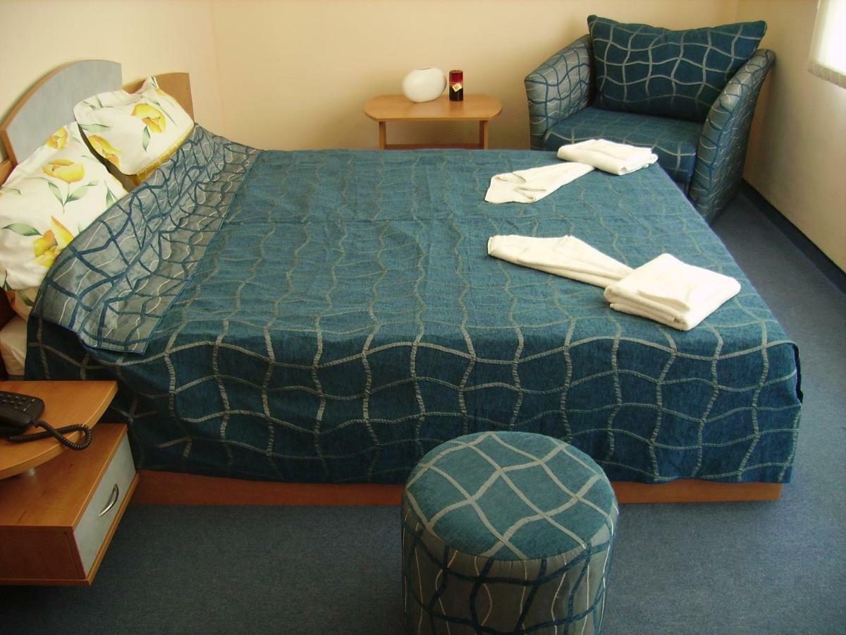 רבדה Fresh Family Hotel מראה חיצוני תמונה