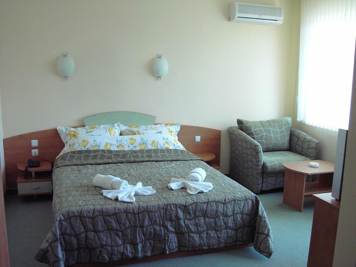 רבדה Fresh Family Hotel מראה חיצוני תמונה